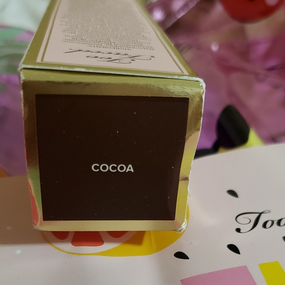 Too Faced Dew You Tutti Frutti Foundation - Picture 9 of 15